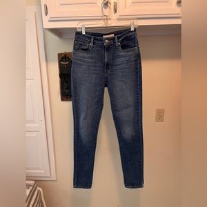 Levi’s 721 high rise skinny jeans size 29 EUC